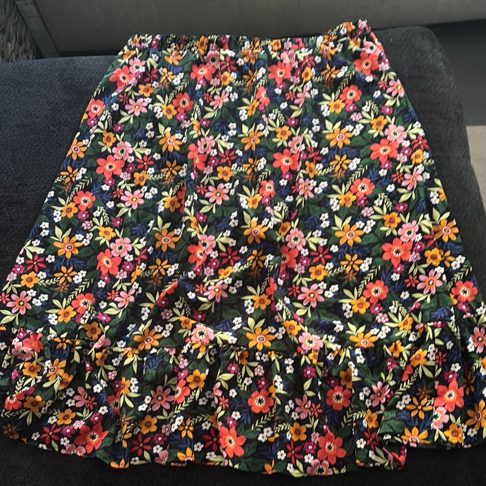 SHEIN Floral Women's Skirt Brand New